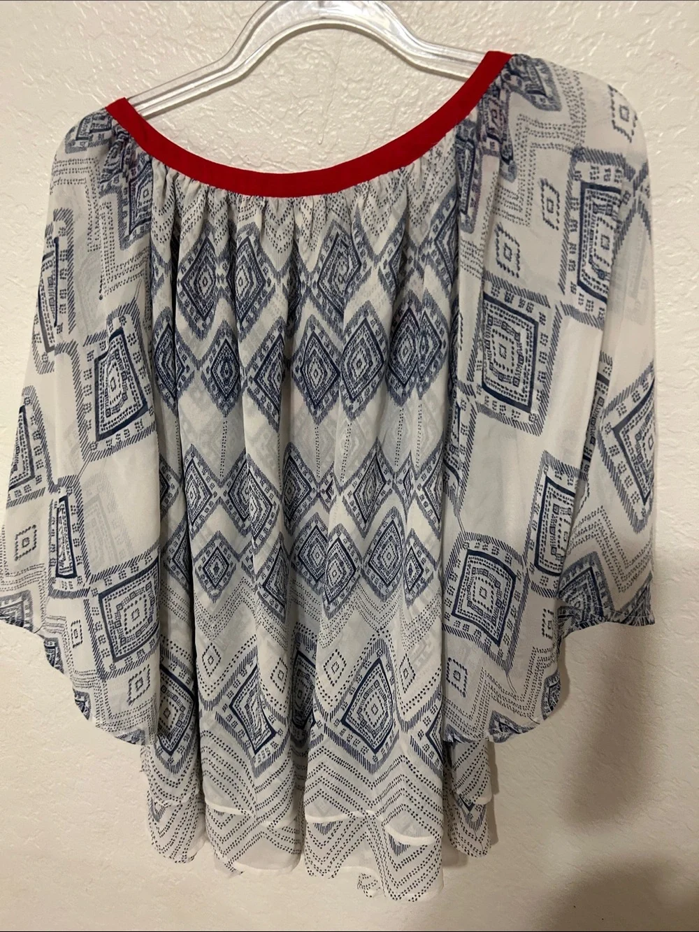 🧩ARIAT Boho Printed Peasant Top bell sleeve with Red Trim size M GUC